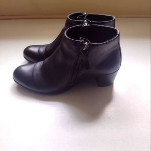 Ecco Shape 35 Side Zip Ankle Booties Boots